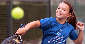 MLL22_Cursos_Verano_BANNER PETIT WEB 340 X 179 PX_PADEL cursos verano pádel